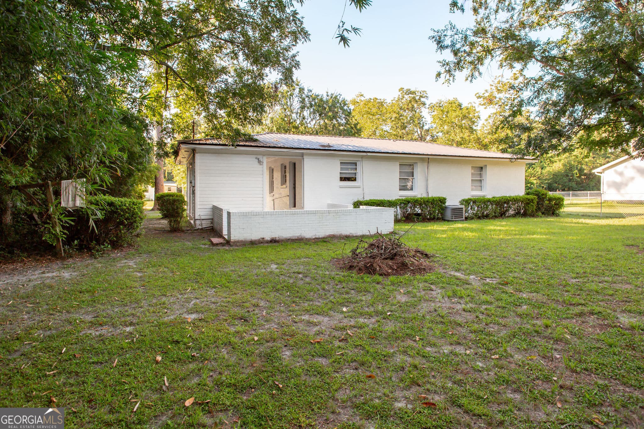 3 bedroom, 1 bathroom, 1,079 sq ft single family residence for sale at 314 McGregor Street, Blackshear, GA 31516 — photo 5