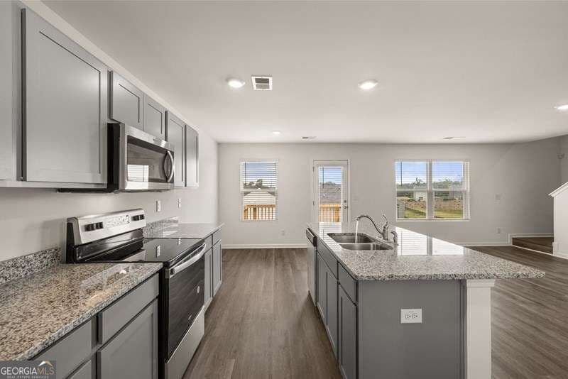3 bedroom, 2.5 bathroom, 1,991 sq ft single family residence for rent at 206 Coastal Drive 206, Statham, GA 30666 for $1,849 a month — photo 5