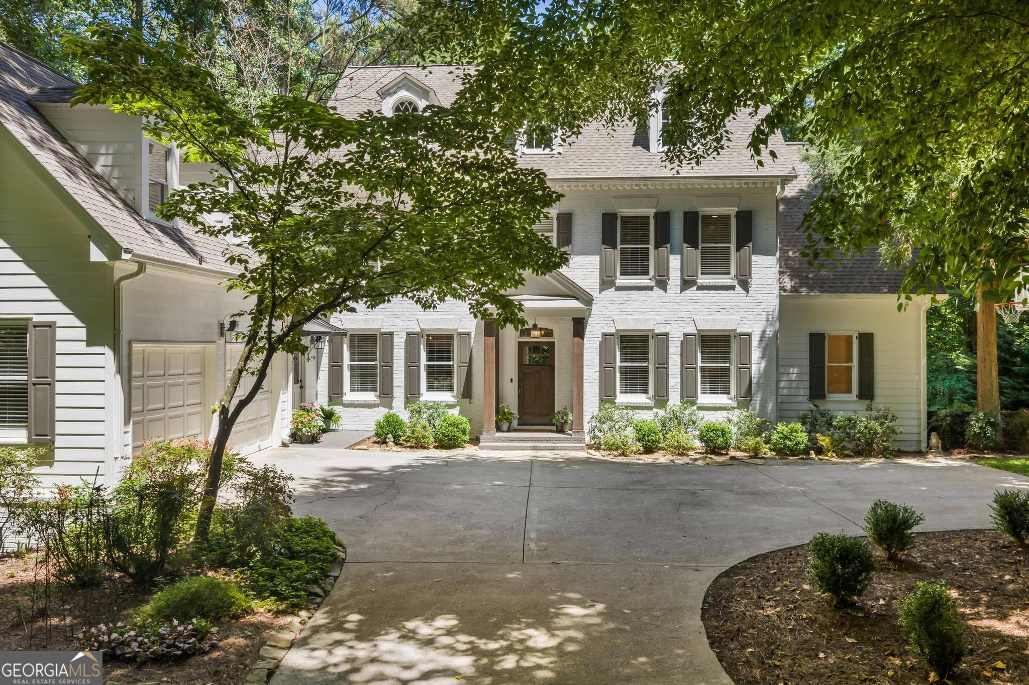 5 bedroom, 5 bathroom, 5,380 sq ft single family residence sold at 15305 Highgrove Road, Milton, GA 30004