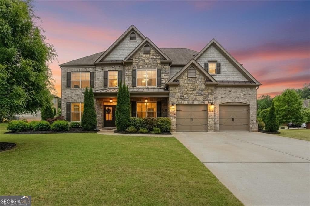5 bedroom, 4 bathroom, 4,136 sq ft single family residence sold at 802 Omaha Place, Kennesaw, GA 30152