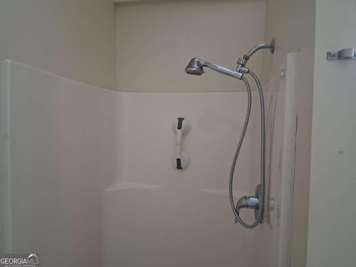 4 bedroom, 2.5 bathroom, 1,780 sq ft single family residence for rent at 7728 Governors Lane, Douglasville, GA 30134 for $1,950 a month — photo 8