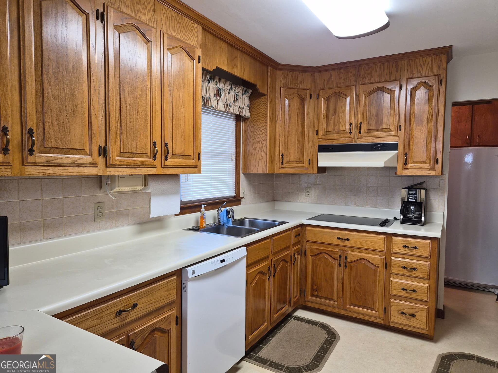 3 bedroom, 2 bathroom, 1,954 sq ft single family residence for sale at 209 Self Street, Warner Robins, GA 31088 — photo 5