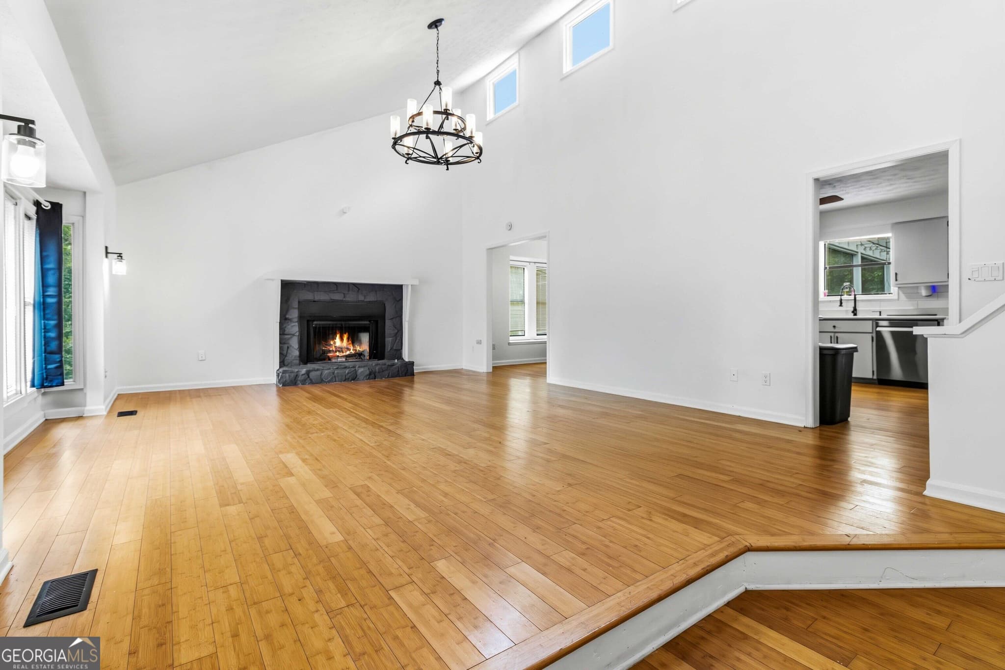 4 bedroom, 4 bathroom, 3,068 sq ft single family residence for sale at 2681 Deer Isle Cove, Lawrenceville, GA 30044 — photo 7