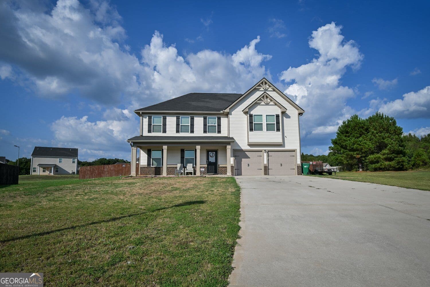 4 bedroom, 3.5 bathroom, 2,800 sq ft single family residence for sale at 103 Clarks Court, Jackson, GA 30233
