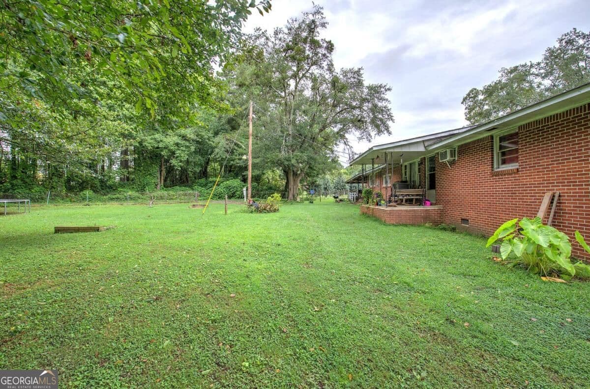 3 bedroom, 2 bathroom, 1,344 sq ft single family residence for sale at 12 Fowler Drive, Cartersville, GA 30121 — photo 3