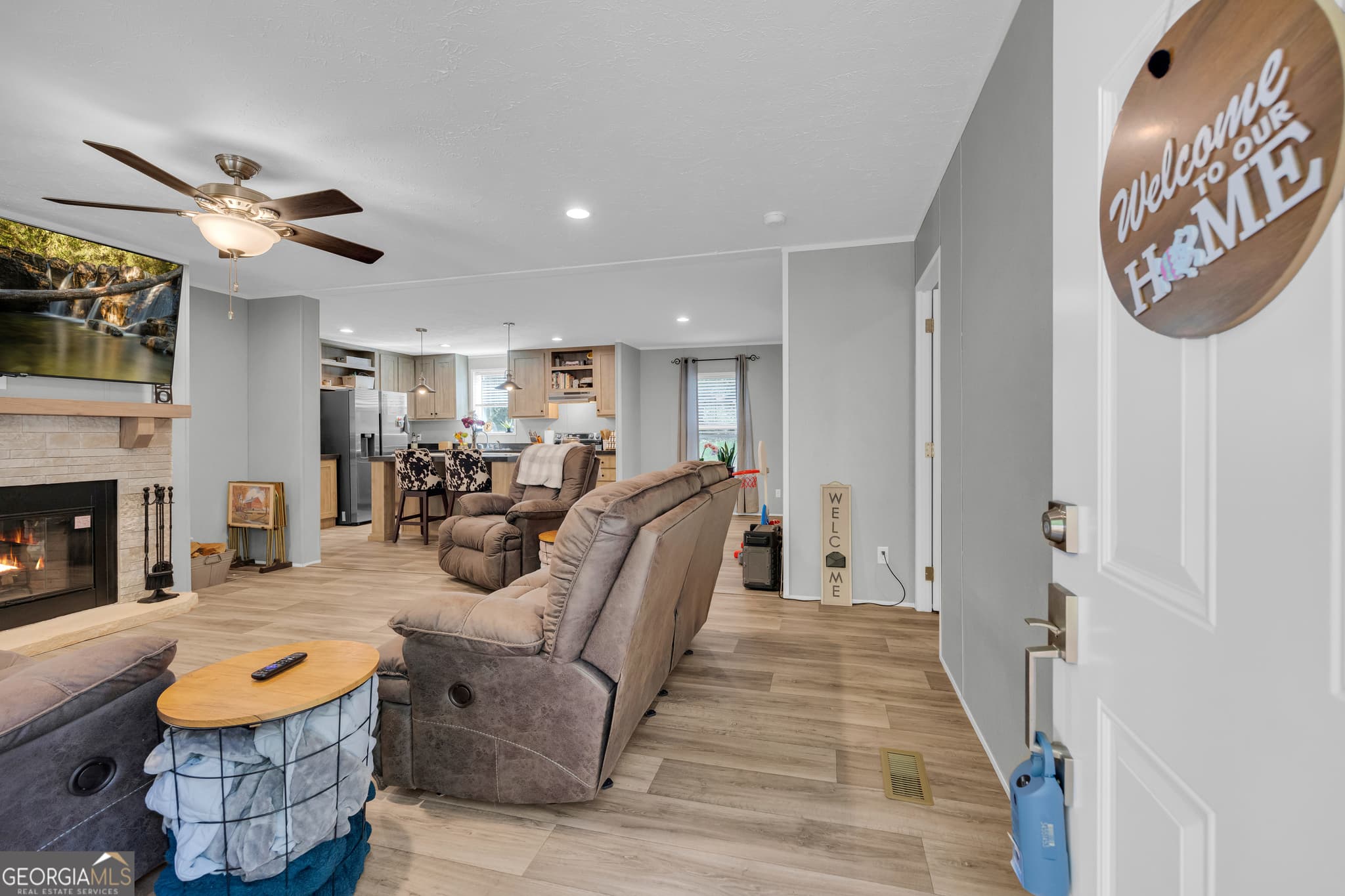 3 bedroom, 2 bathroom, 1,344 sq ft single family residence for sale at 220 Trout Drive, Lavonia, GA 30553 — photo 9