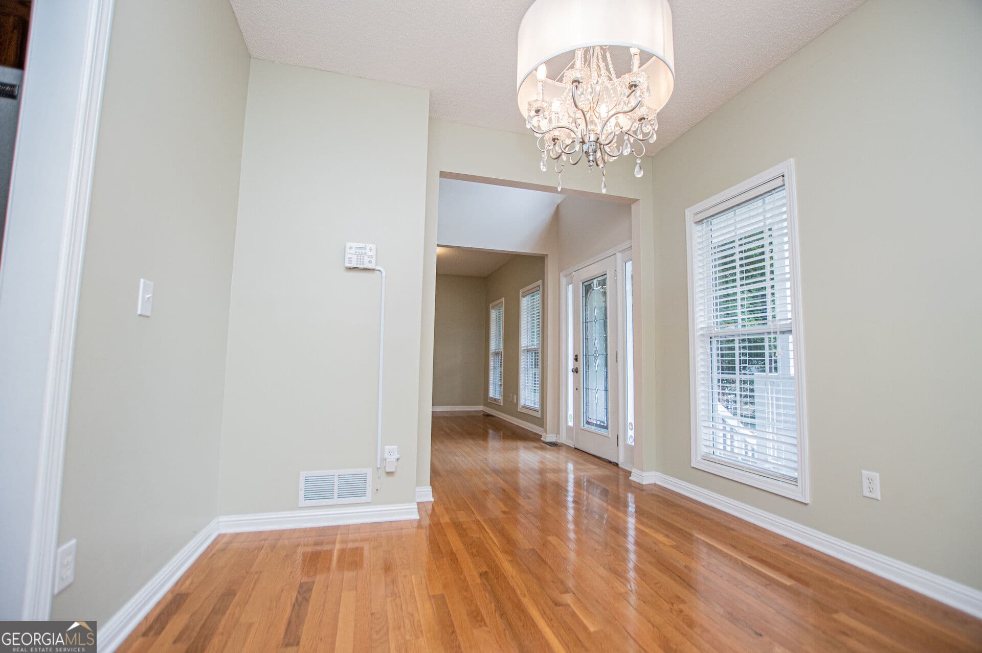 3 bedroom, 2.5 bathroom, 1,612 sq ft single family residence for sale at 127 Opal Lane, Carrollton, GA 30116 — photo 3