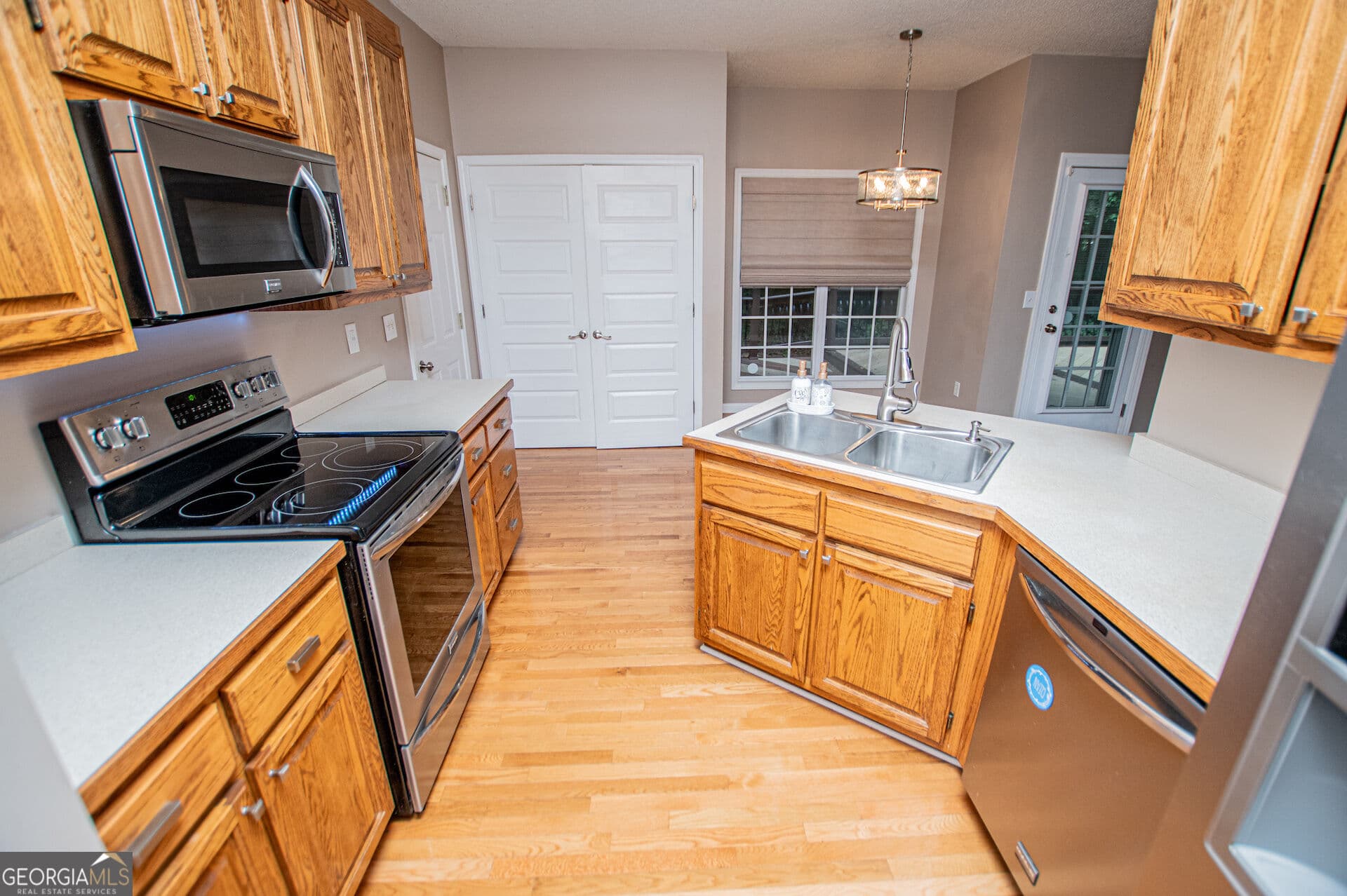 3 bedroom, 2.5 bathroom, 1,612 sq ft single family residence for sale at 127 Opal Lane, Carrollton, GA 30116 — photo 10