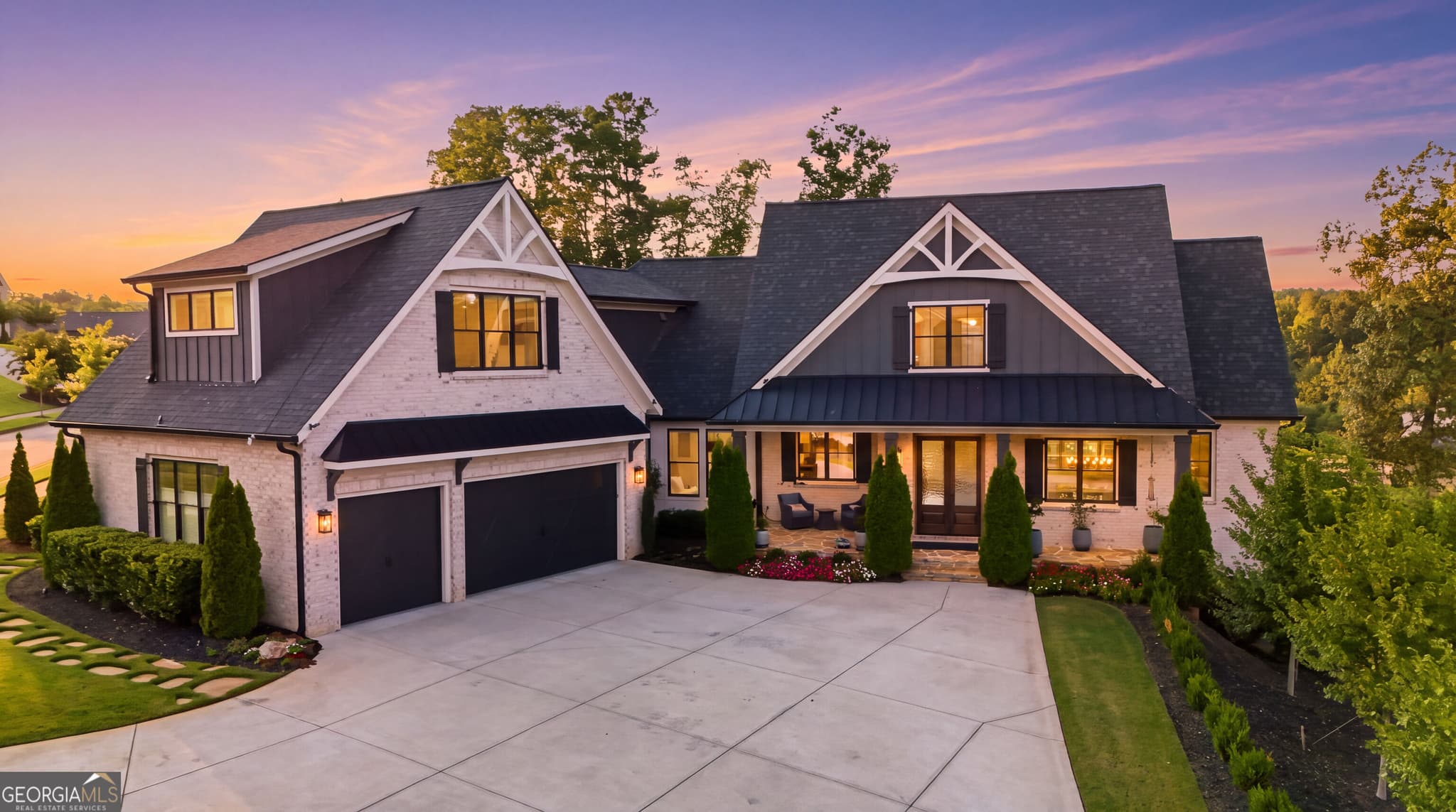 5 bedroom, 5.5 bathroom, 6,197 sq ft single family residence for sale at 5812 Lula Bridge Lane, Braselton, GA 30517 — photo 2