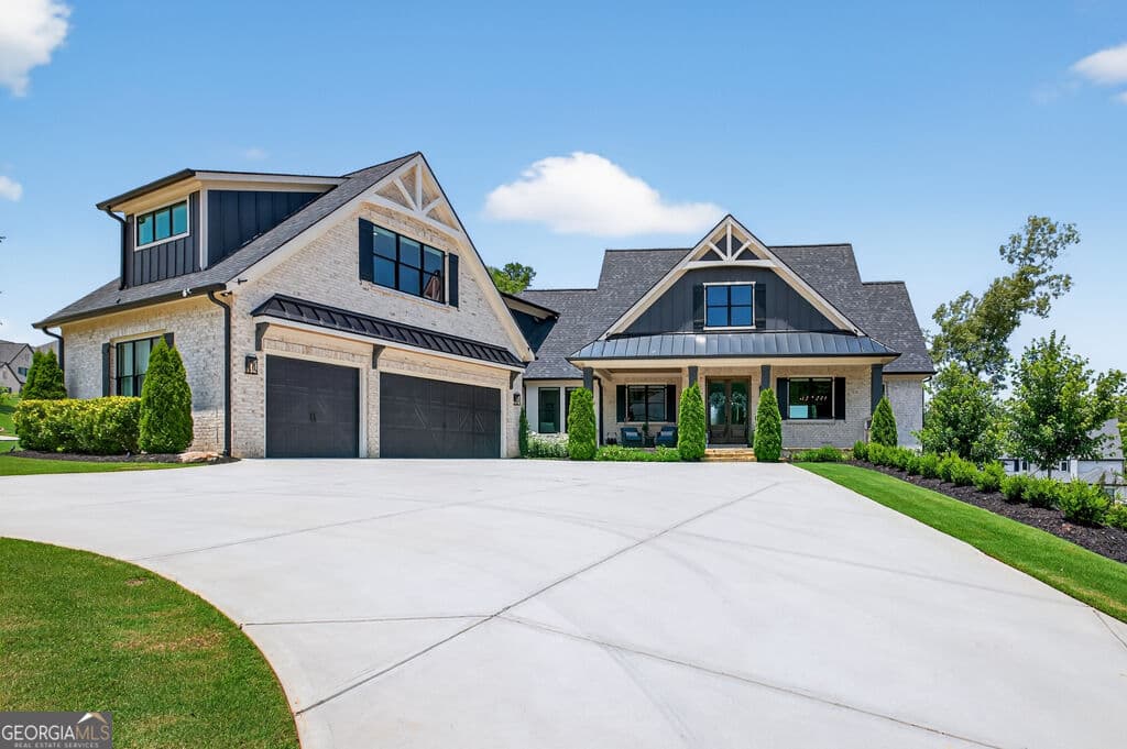 5 bedroom, 5.5 bathroom, 6,197 sq ft single family residence for sale at 5812 Lula Bridge Lane, Braselton, GA 30517 — photo 1 of 63