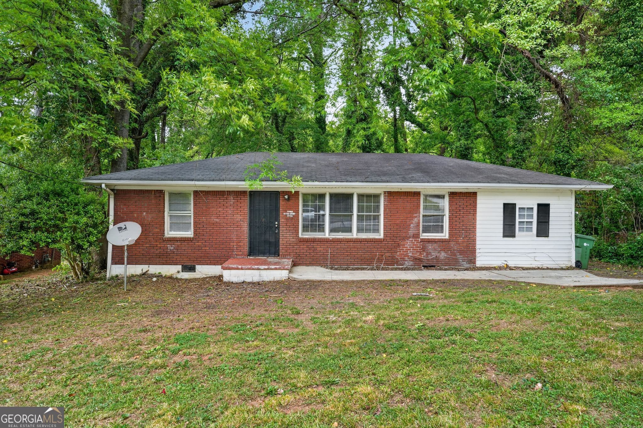 4 bedroom, 2 bathroom, 1,152 sq ft single family residence for sale at 2416 Meadow Park Drive, Atlanta, GA 30315