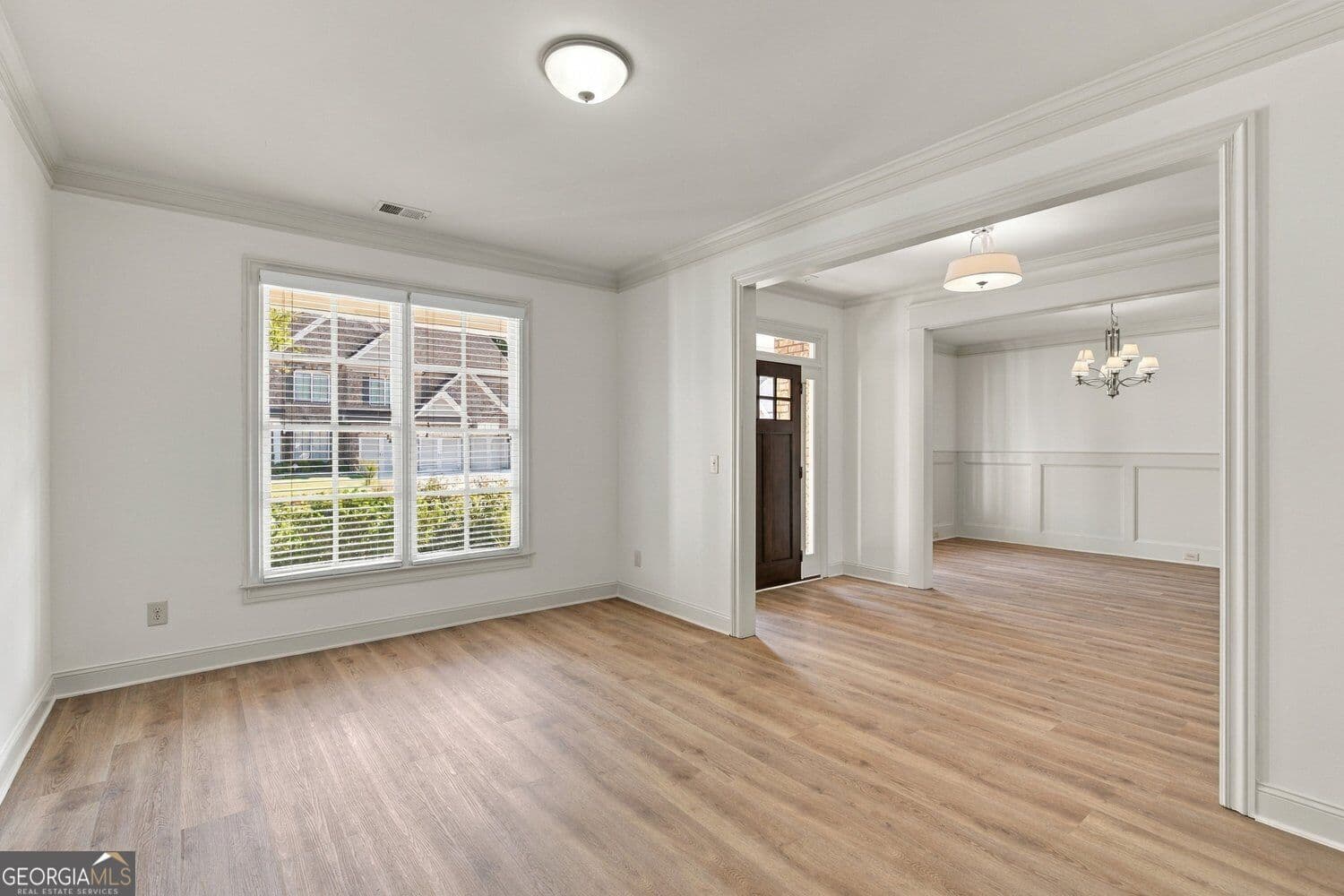 4 bedroom, 4.5 bathroom, 4,214 sq ft single family residence for sale at 1083 Garner Creek Drive, Lilburn, GA 30047 — photo 6