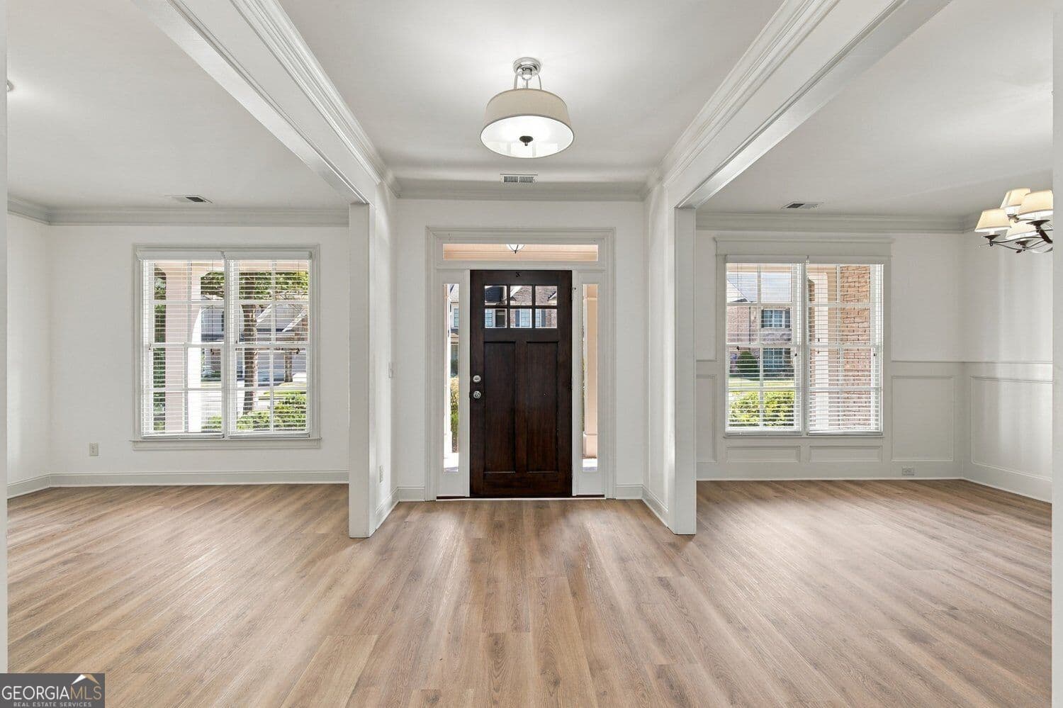 4 bedroom, 4.5 bathroom, 4,214 sq ft single family residence for sale at 1083 Garner Creek Drive, Lilburn, GA 30047 — photo 5
