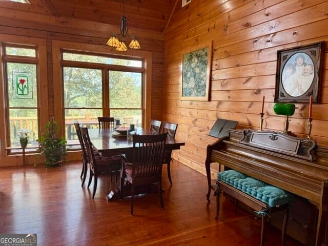 5 bedroom, 3 bathroom, 3,026 sq ft single family residence for sale at 121 Lola Drive, Blairsville, GA 30512 — photo 7