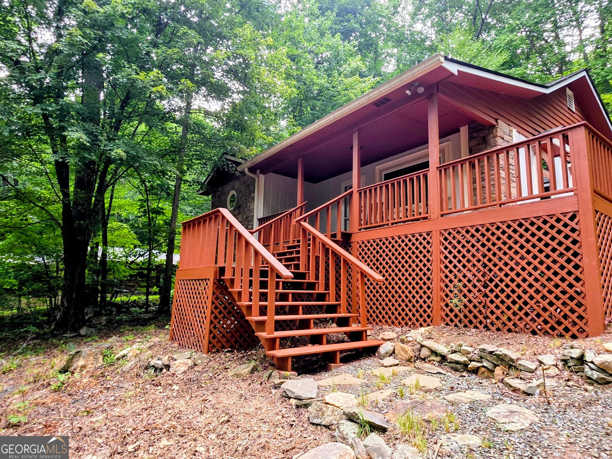 2 bedroom, 2 bathroom, 980 sq ft cabin,single family residence for sale at 1141 Old Forge Estates 10, Hiawassee, GA 30546 — photo 3