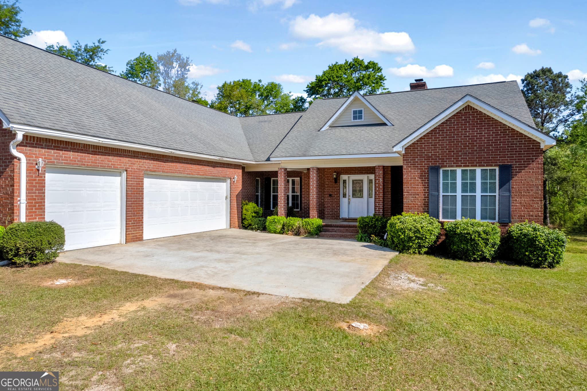 3 bedroom, 2.5 bathroom single family residence for sale at 1197 Jefferson Boulevard, Louisville, GA 30434