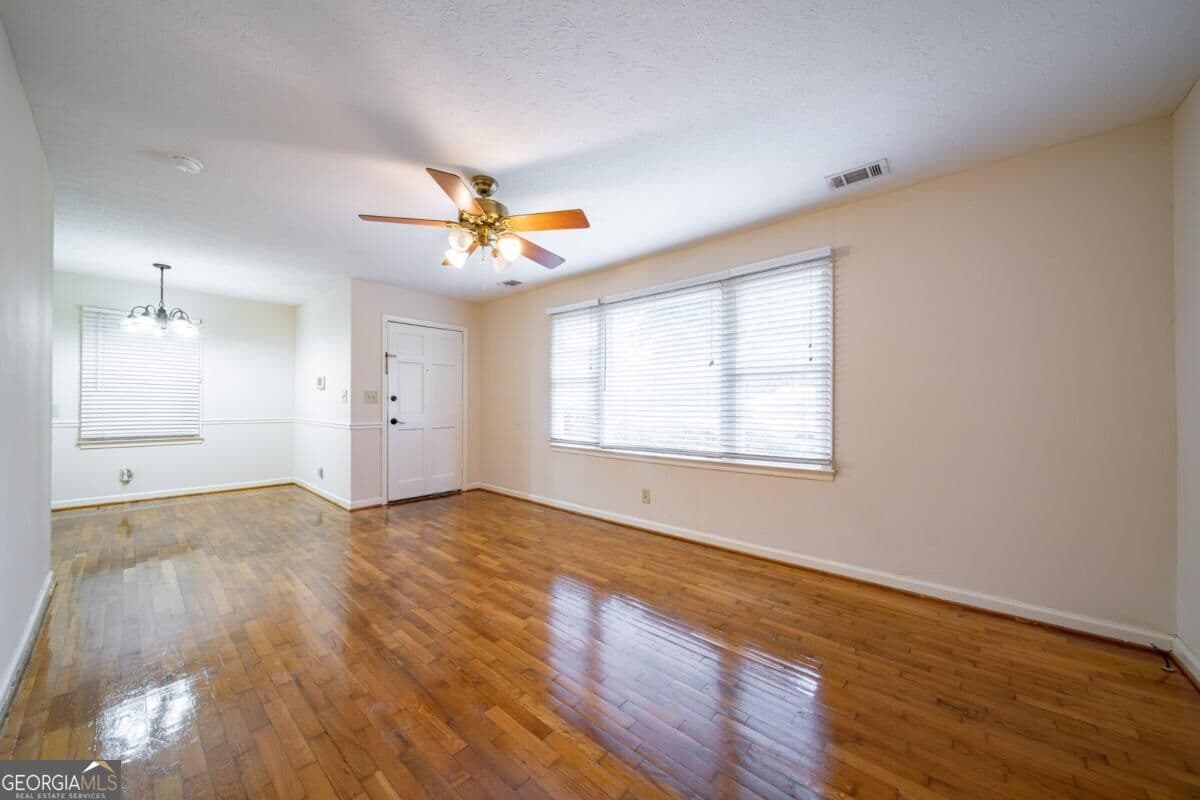 3 bedroom, 2 bathroom, 1,543 sq ft single family residence for sale at 1046 55TH Street, Columbus, GA 31904 — photo 6