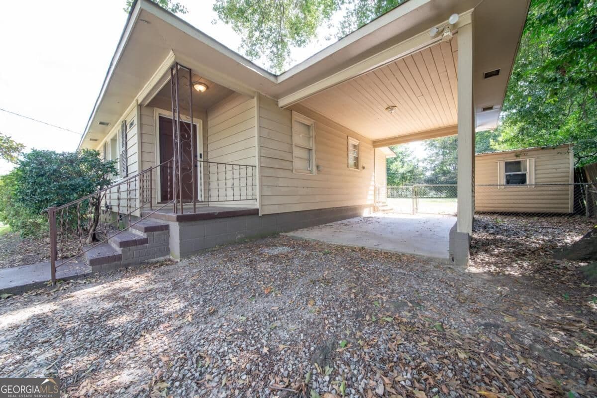 3 bedroom, 2 bathroom, 1,543 sq ft single family residence for sale at 1046 55TH Street, Columbus, GA 31904 — photo 4