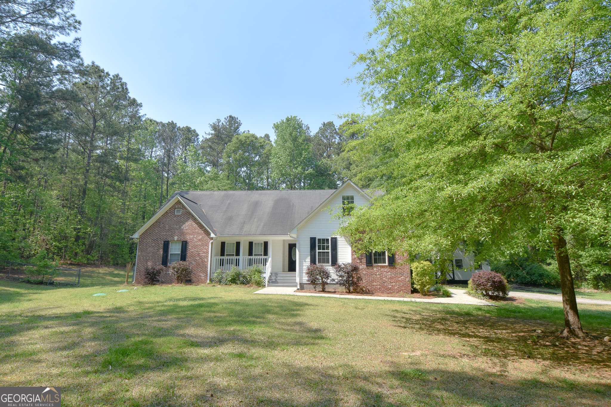 3 bedroom, 2 bathroom, 2,088 sq ft single family residence for sale at 475 Jenkinsburg Road, Griffin, GA 30223 — photo 2