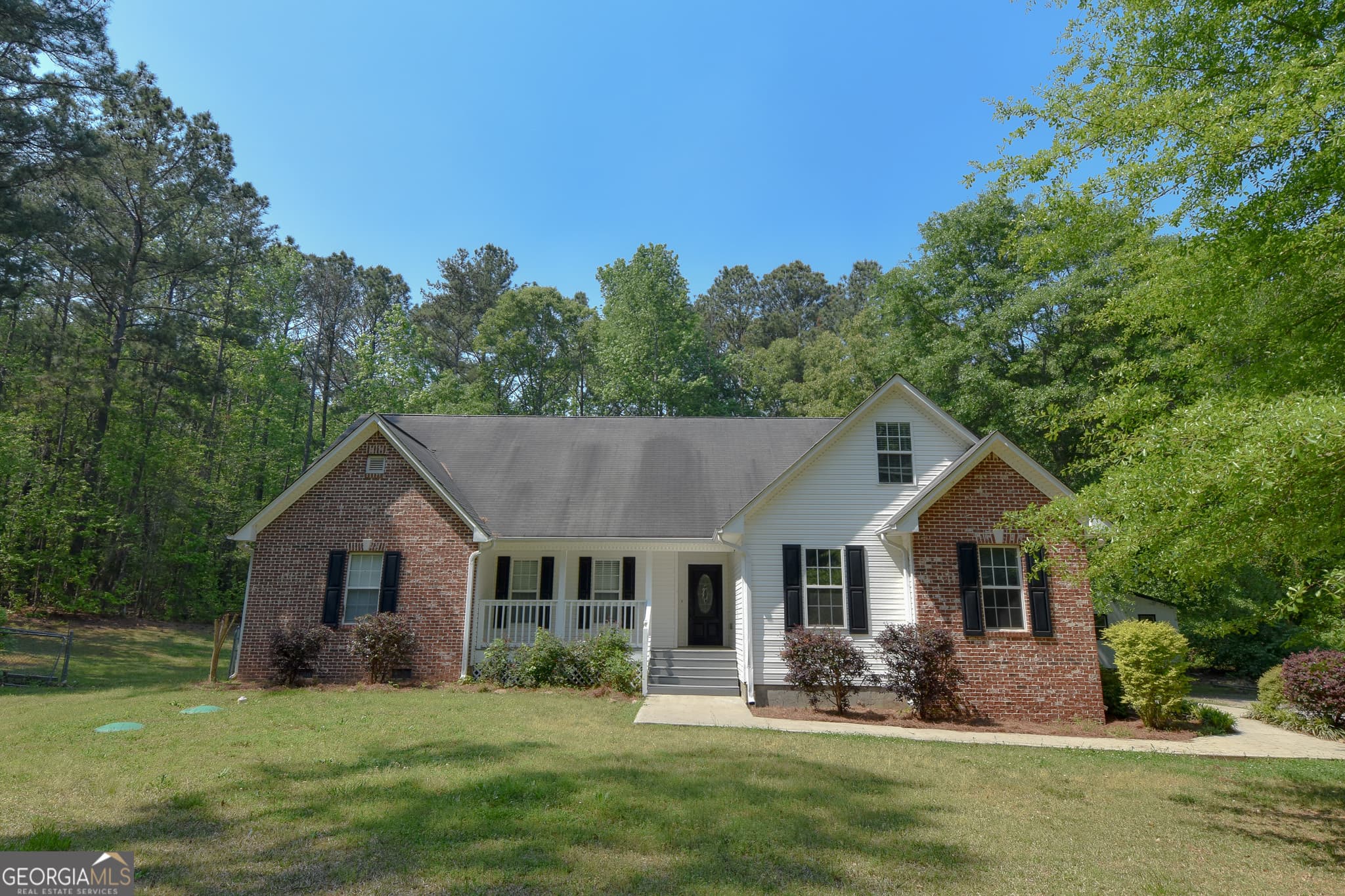 3 bedroom, 2 bathroom, 2,088 sq ft single family residence for sale at 475 Jenkinsburg Road, Griffin, GA 30223 — photo 3