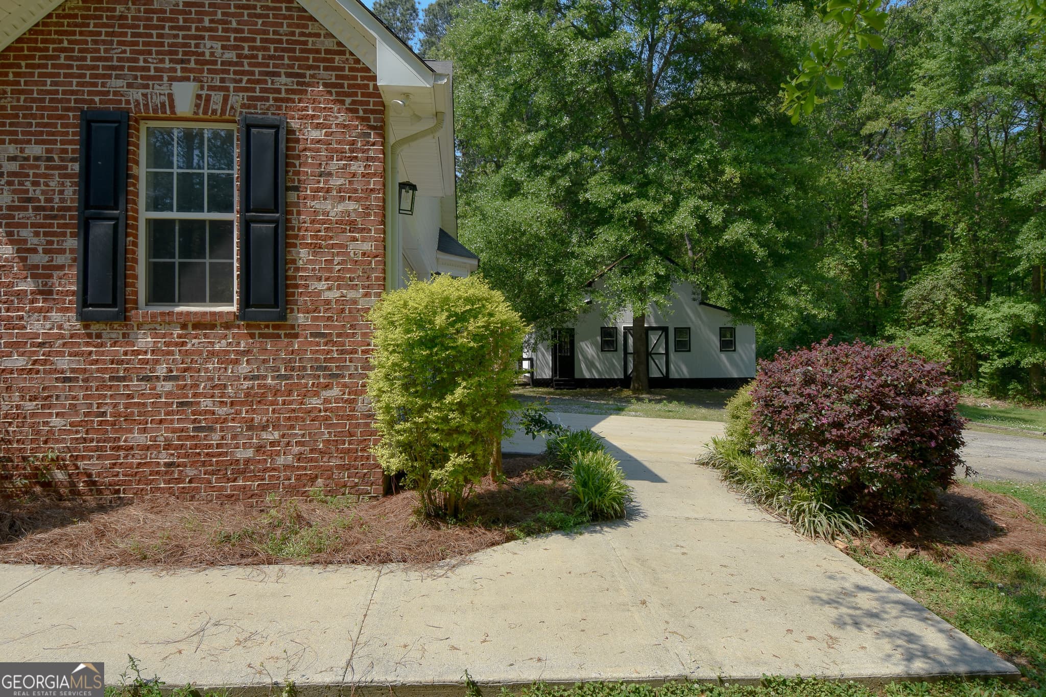 3 bedroom, 2 bathroom, 2,088 sq ft single family residence for sale at 475 Jenkinsburg Road, Griffin, GA 30223 — photo 9