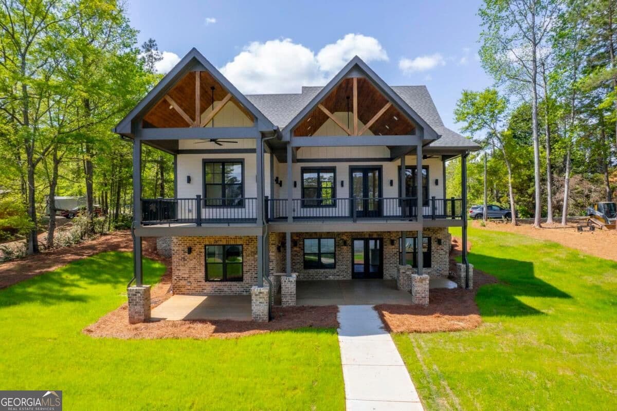 4 bedroom, 4 bathroom, 3,020 sq ft single family residence for sale at 141 Grimes Road, Milledgeville, GA 31061