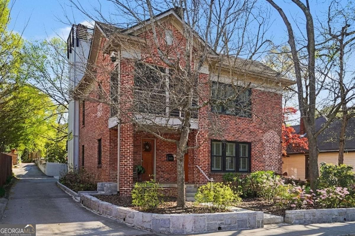 4 bedroom, 3.5 bathroom, 4,343 sq ft single family residence for sale at 119 E Maple Street, Decatur, GA 30030 — photo 3