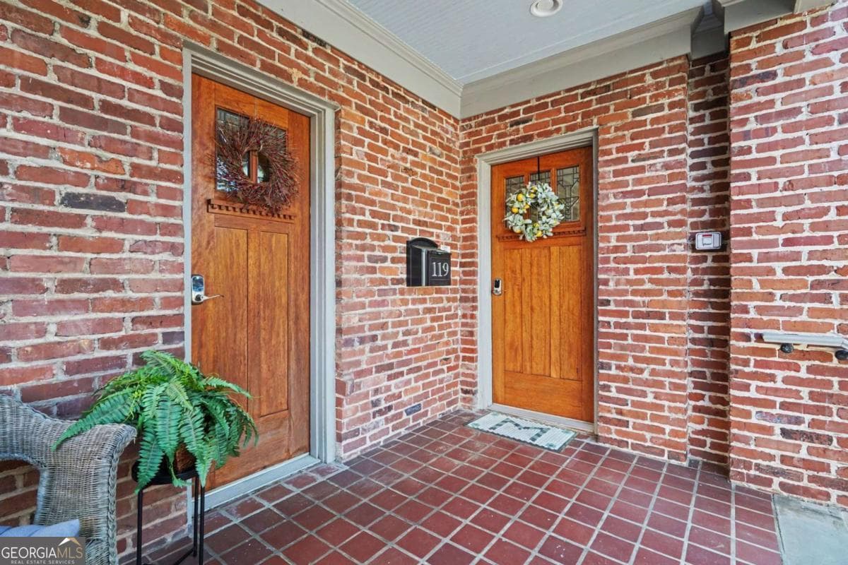 4 bedroom, 3.5 bathroom, 4,343 sq ft single family residence for sale at 119 E Maple Street, Decatur, GA 30030 — photo 4