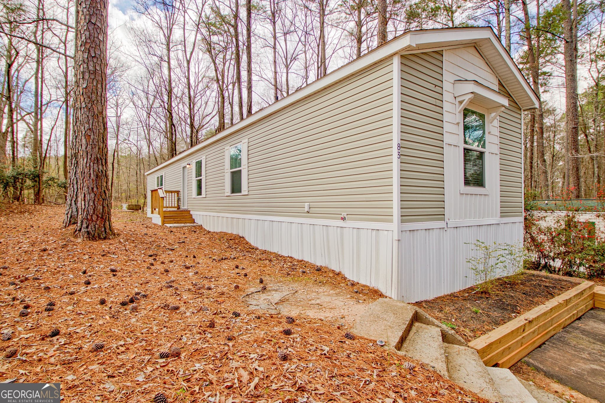 3 bedroom, 2 bathroom, 1,152 sq ft manufactured home,single family residence for sale at 83 Fernwood Drive, Fayetteville, GA 30214 — photo 2