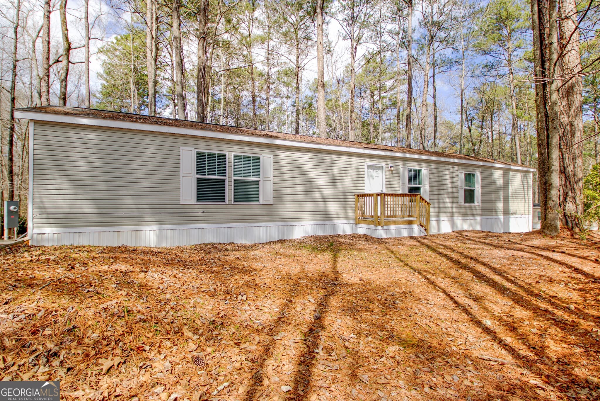 3 bedroom, 2 bathroom, 1,152 sq ft manufactured home,single family residence for sale at 83 Fernwood Drive, Fayetteville, GA 30214