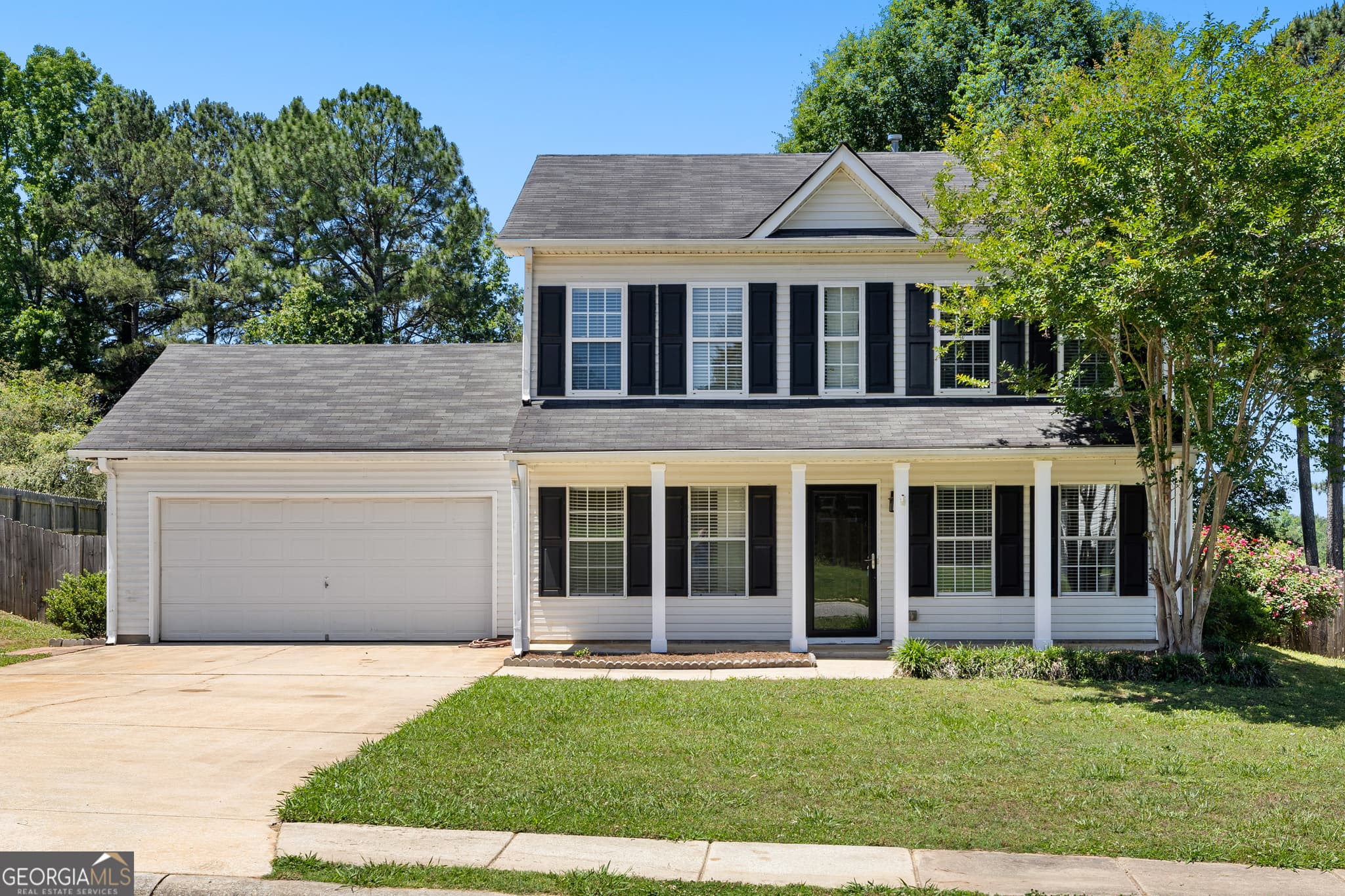 3 bedroom, 2.5 bathroom, 1,486 sq ft single family residence sold at 113 Calico Loop, Grantville, GA 30220