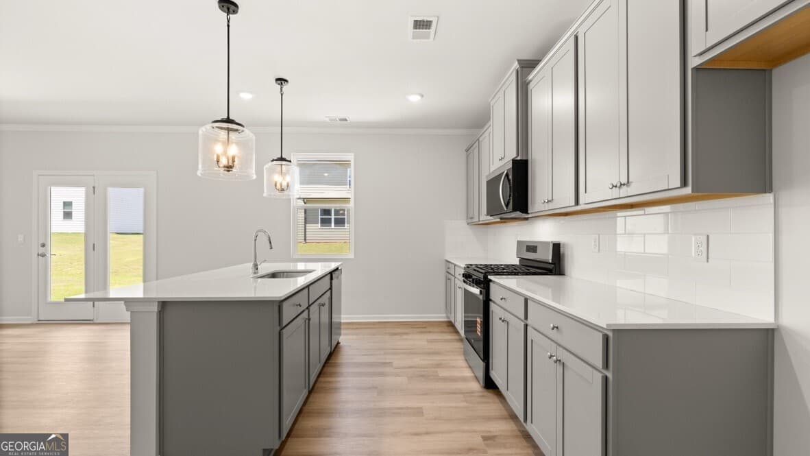 4 bedroom, 3.5 bathroom, 2,890 sq ft single family residence for sale at 711 Anchor Avenue, Villa Rica, GA 30180 — photo 10