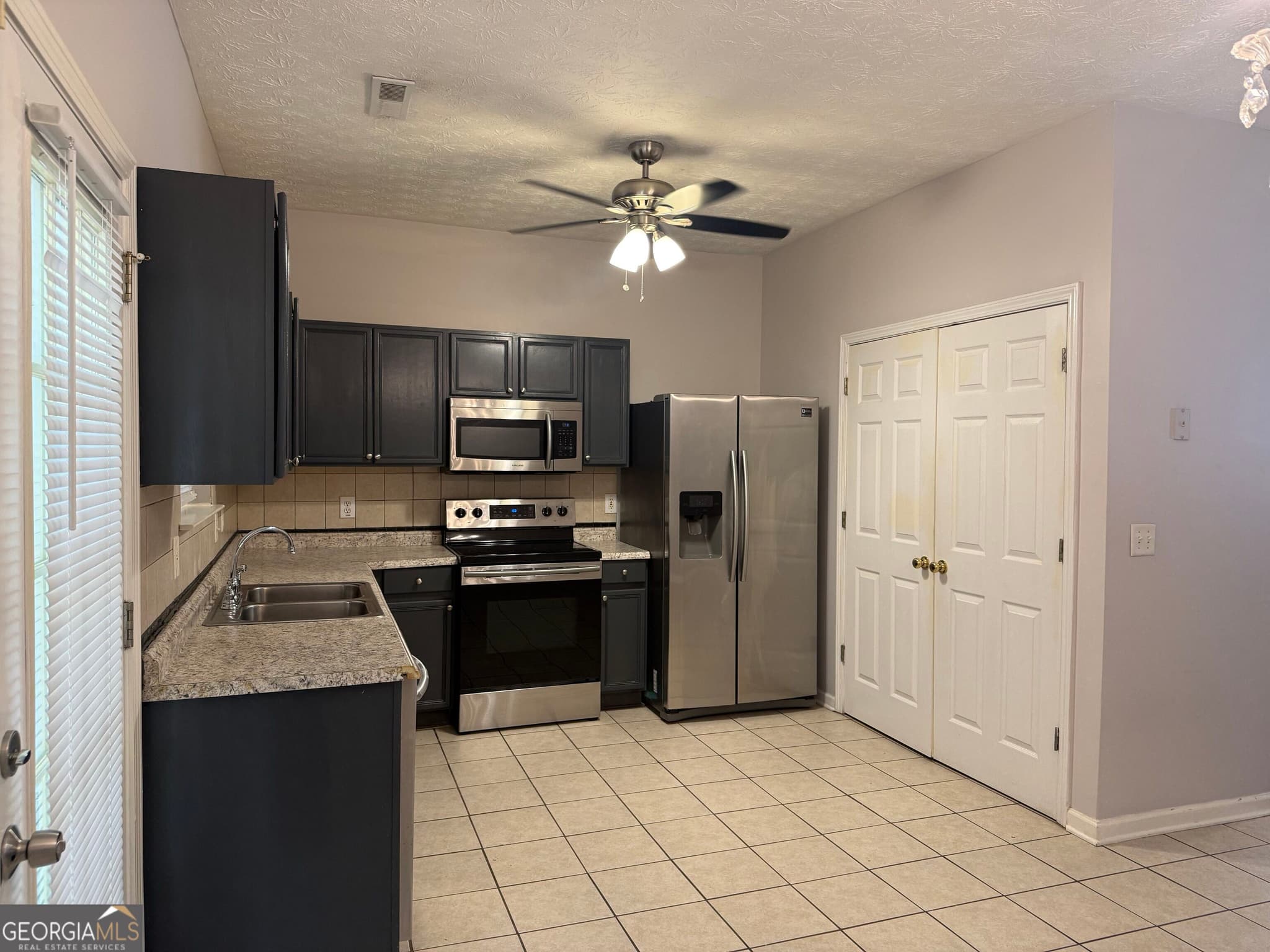 2 bedroom, 2 bathroom, 1,302 sq ft townhouse for rent at 1704 Camden Forrest Trail, Riverdale, GA 30296 for $1,575 a month — photo 6