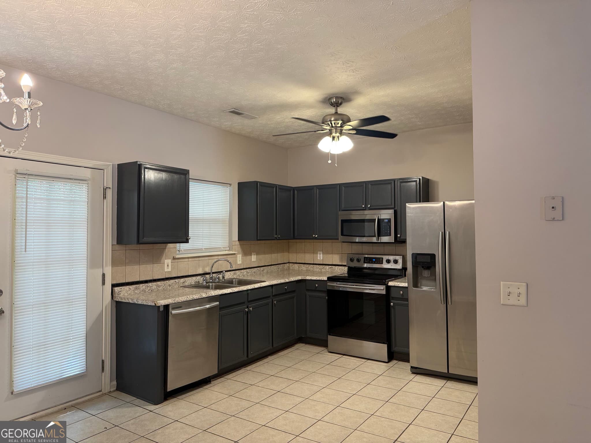 2 bedroom, 2 bathroom, 1,302 sq ft townhouse for rent at 1704 Camden Forrest Trail, Riverdale, GA 30296 for $1,575 a month — photo 5