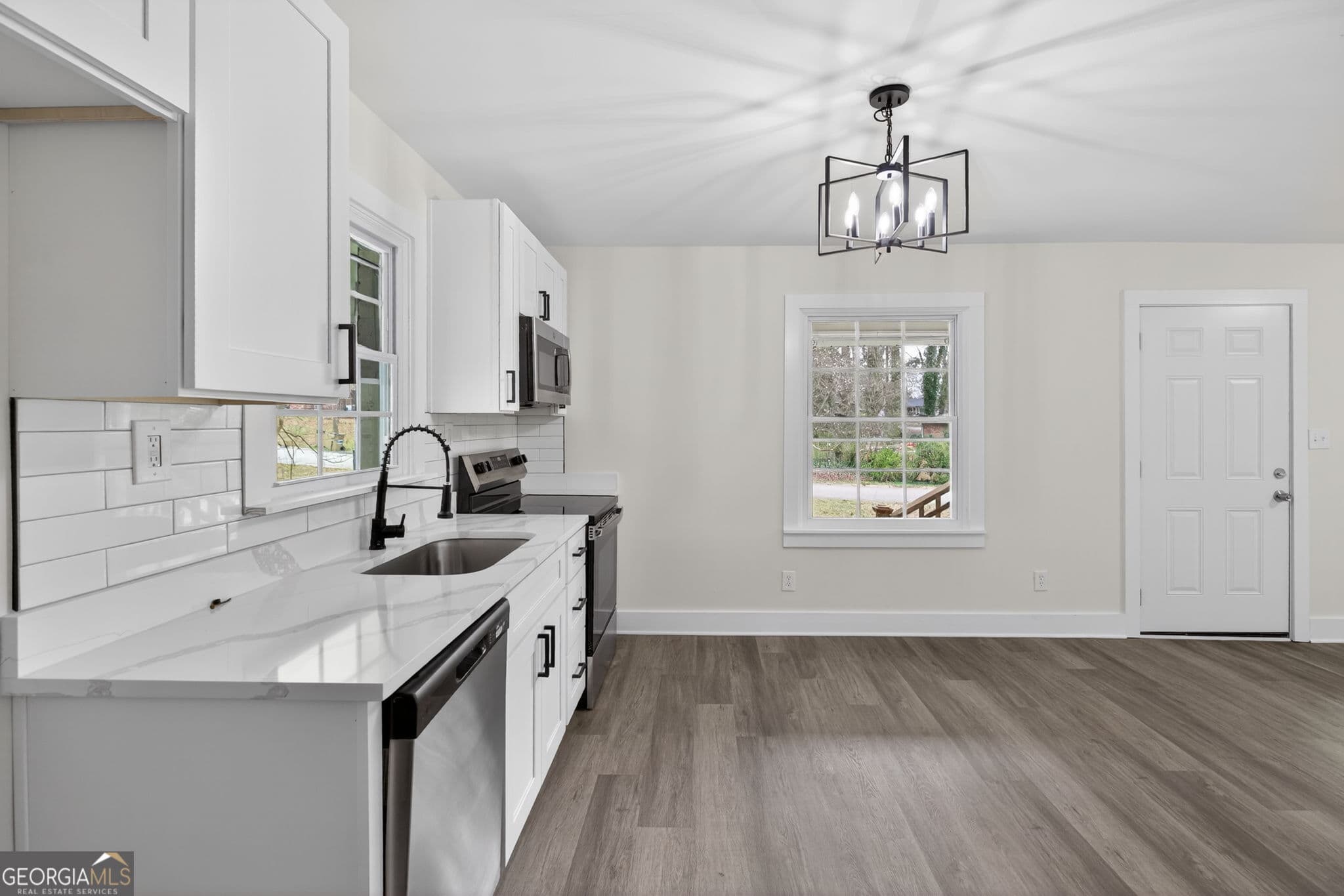 3 bedroom, 2 bathroom, 1,110 sq ft single family residence for sale at 926 Green Valley Road, Mableton, GA 30126 — photo 6