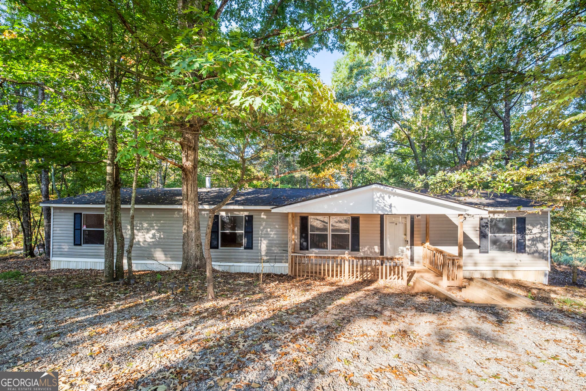 4 bedroom, 2 bathroom, 1,680 sq ft manufactured home,single family residence for sale at 861 Mountain Ridge Drive, Dahlonega, GA 30533 — photo 2