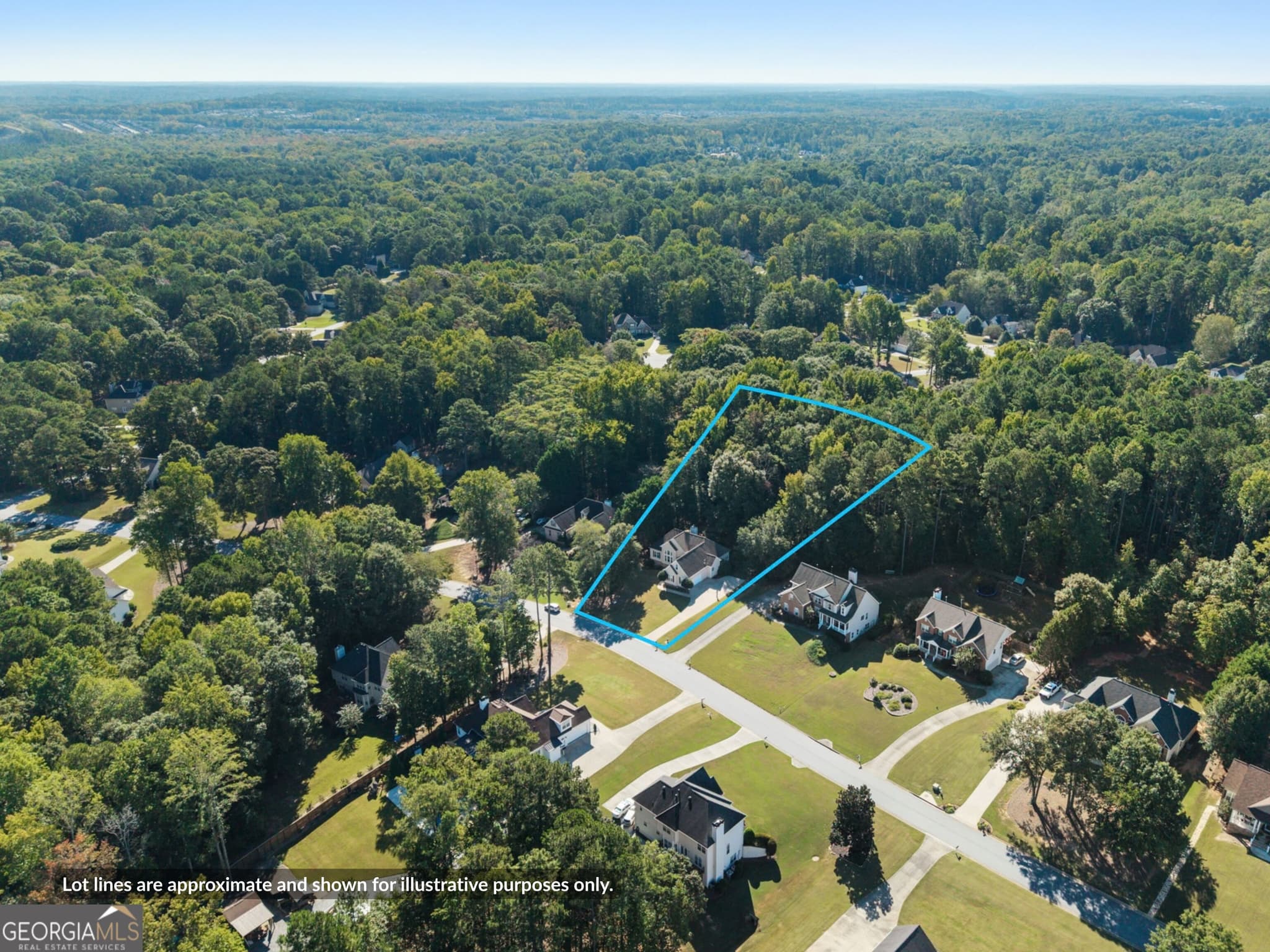 4 bedroom, 3 bathroom, 4,051 sq ft single family residence for sale at 245 Ryans Court, Sharpsburg, GA 30277 — photo 2