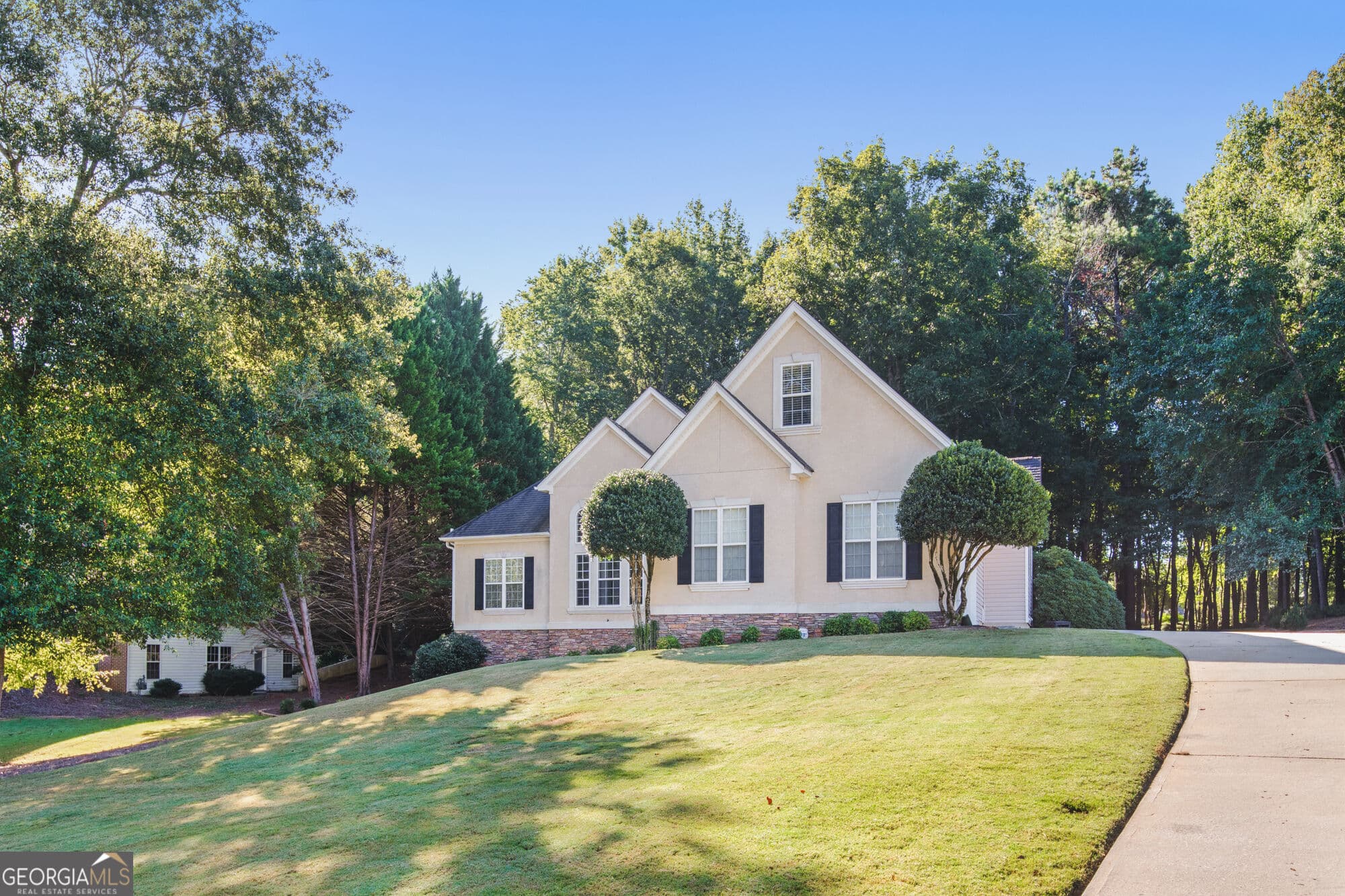 4 bedroom, 3 bathroom, 4,051 sq ft single family residence for sale at 245 Ryans Court, Sharpsburg, GA 30277 — photo 1 of 64