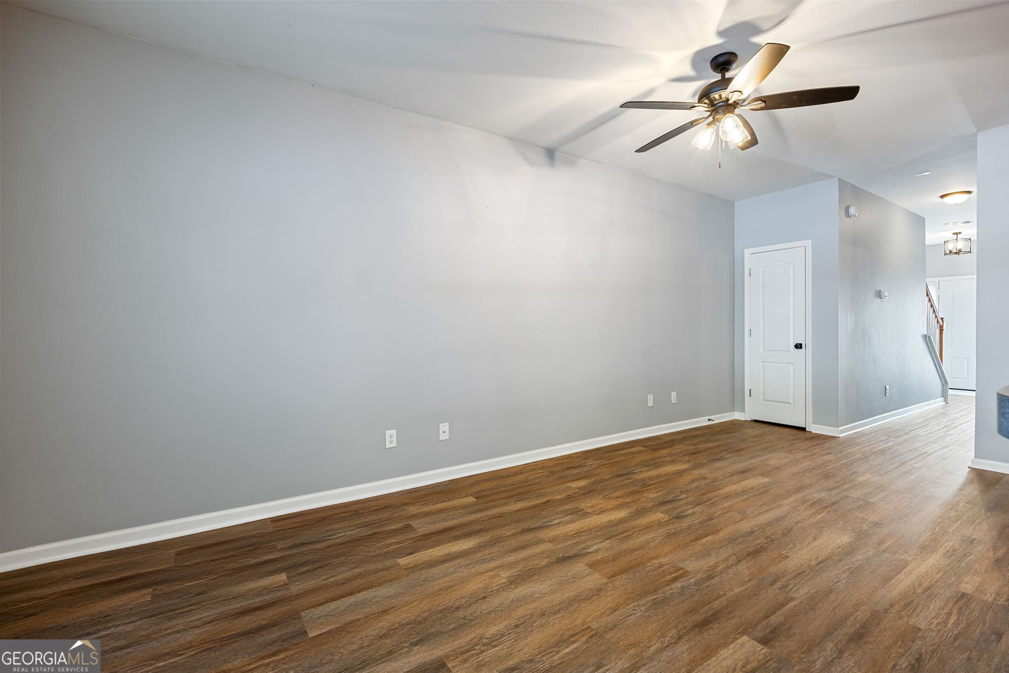3 bedroom, 2.5 bathroom townhouse for sale at 6432 Mossy Oak Landing, Braselton, GA 30517 — photo 7