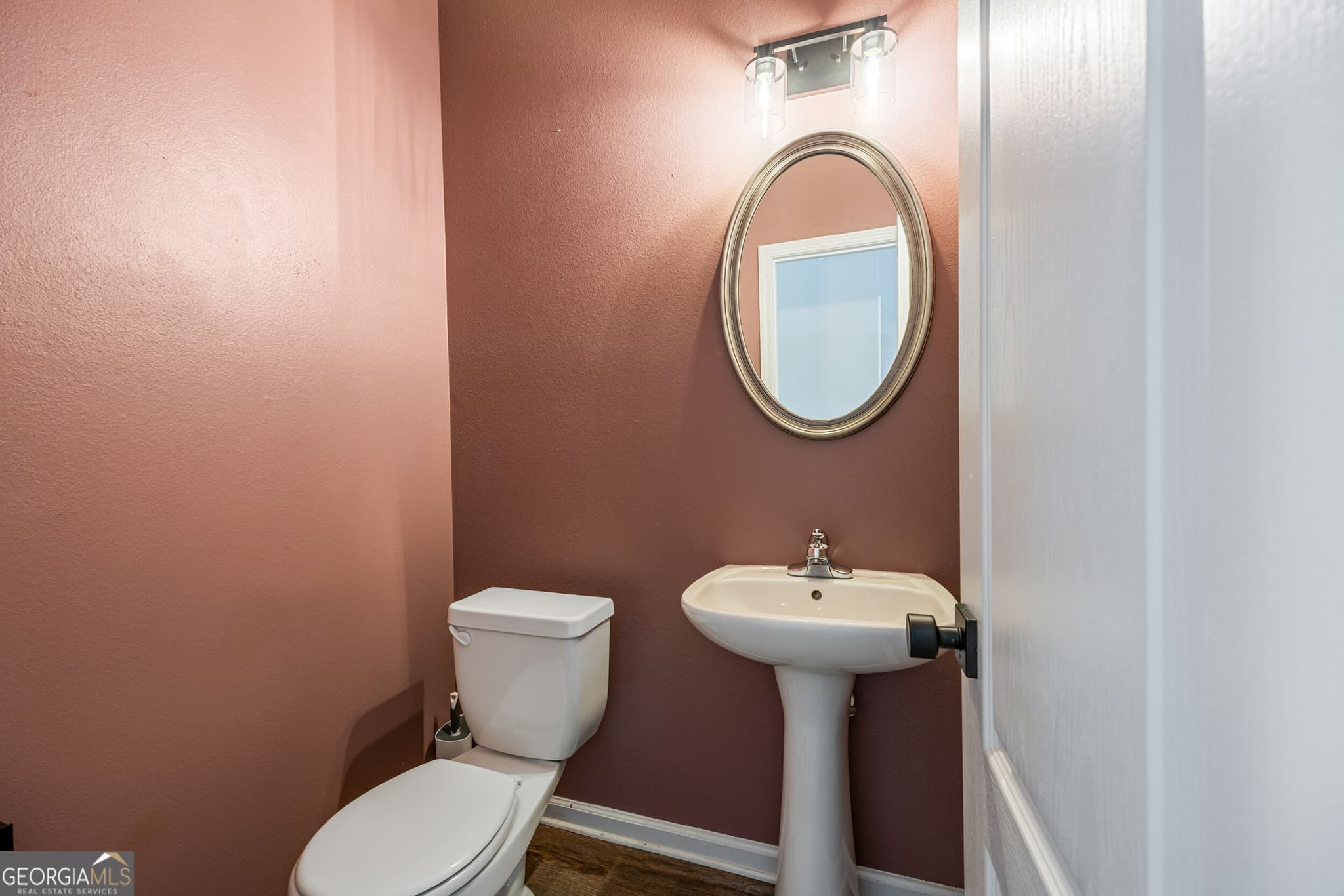 3 bedroom, 2.5 bathroom townhouse for sale at 6432 Mossy Oak Landing, Braselton, GA 30517 — photo 3