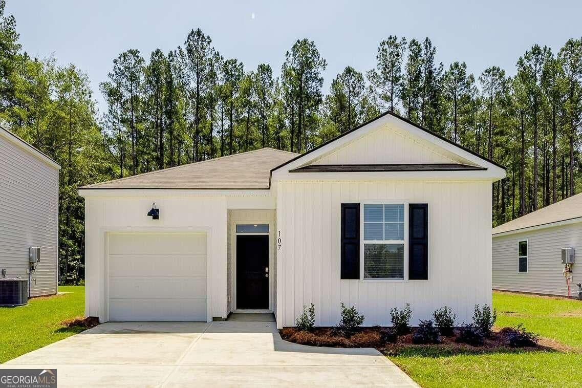 132 Lake Side Drive, Port Wentworth, GA 31407 — most recent listing photo