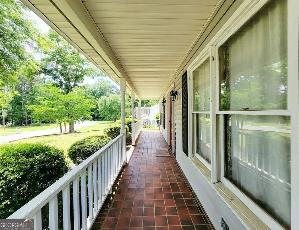 4 bedroom, 3 bathroom, 3,224 sq ft single family residence for sale at 1804 1st Street, Lanett, AL 36863 — photo 2
