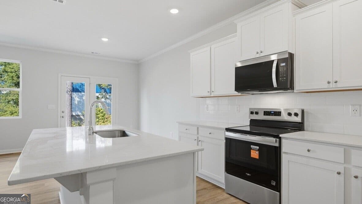 3 bedroom, 2.5 bathroom, 1,857 sq ft townhouse for sale at 119 Addison Trace, Dawsonville, GA 30534 — photo 5
