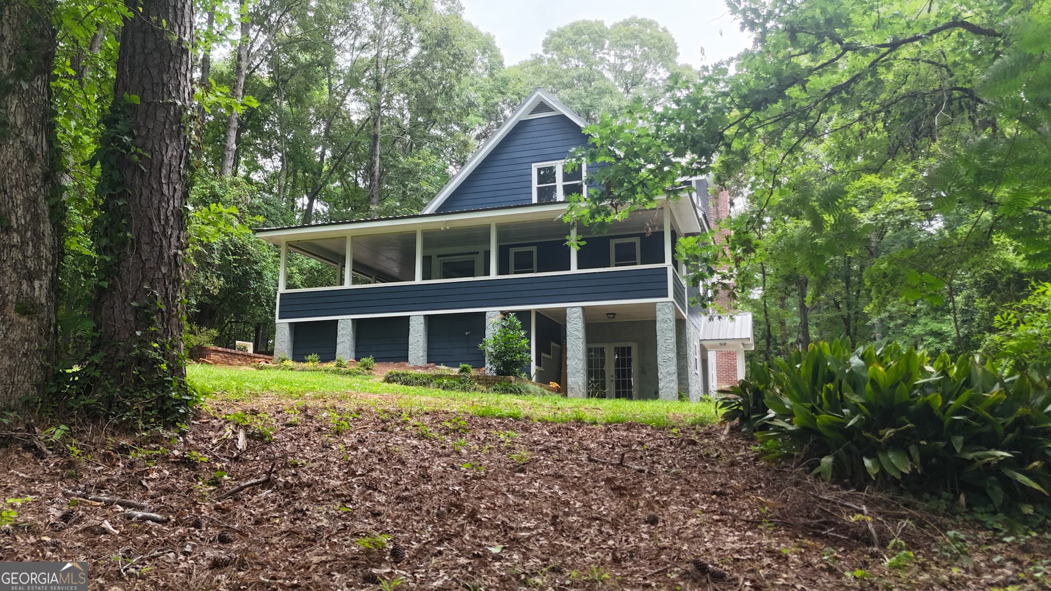 4 bedroom, 4.5 bathroom, 3,216 sq ft single family residence for sale at 165 Riverbend Drive, Lagrange, GA 30240 — photo 5