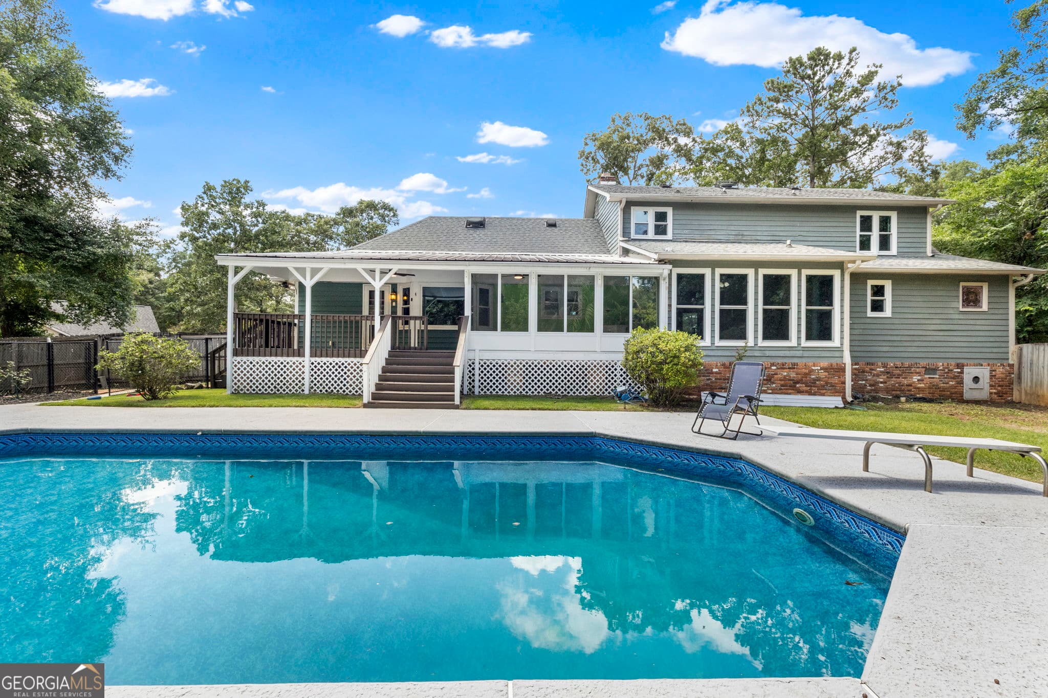 3 bedroom, 2.5 bathroom, 2,508 sq ft single family residence for sale at 6698 Chriswood Drive, Macon, GA 31216