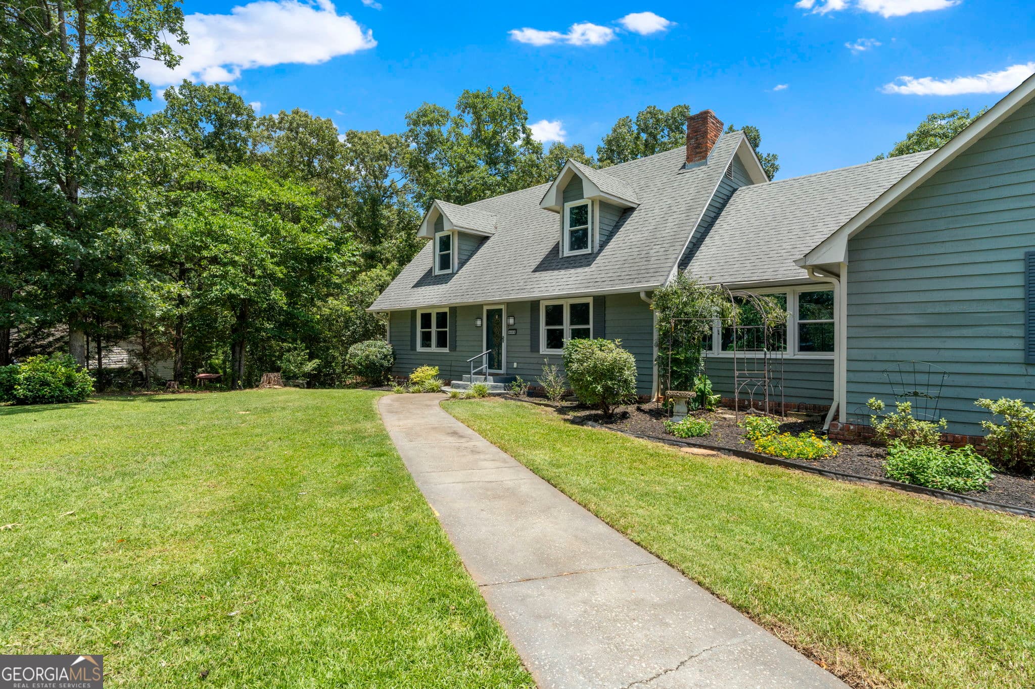 3 bedroom, 2.5 bathroom, 2,508 sq ft single family residence for sale at 6698 Chriswood Drive, Macon, GA 31216 — photo 9
