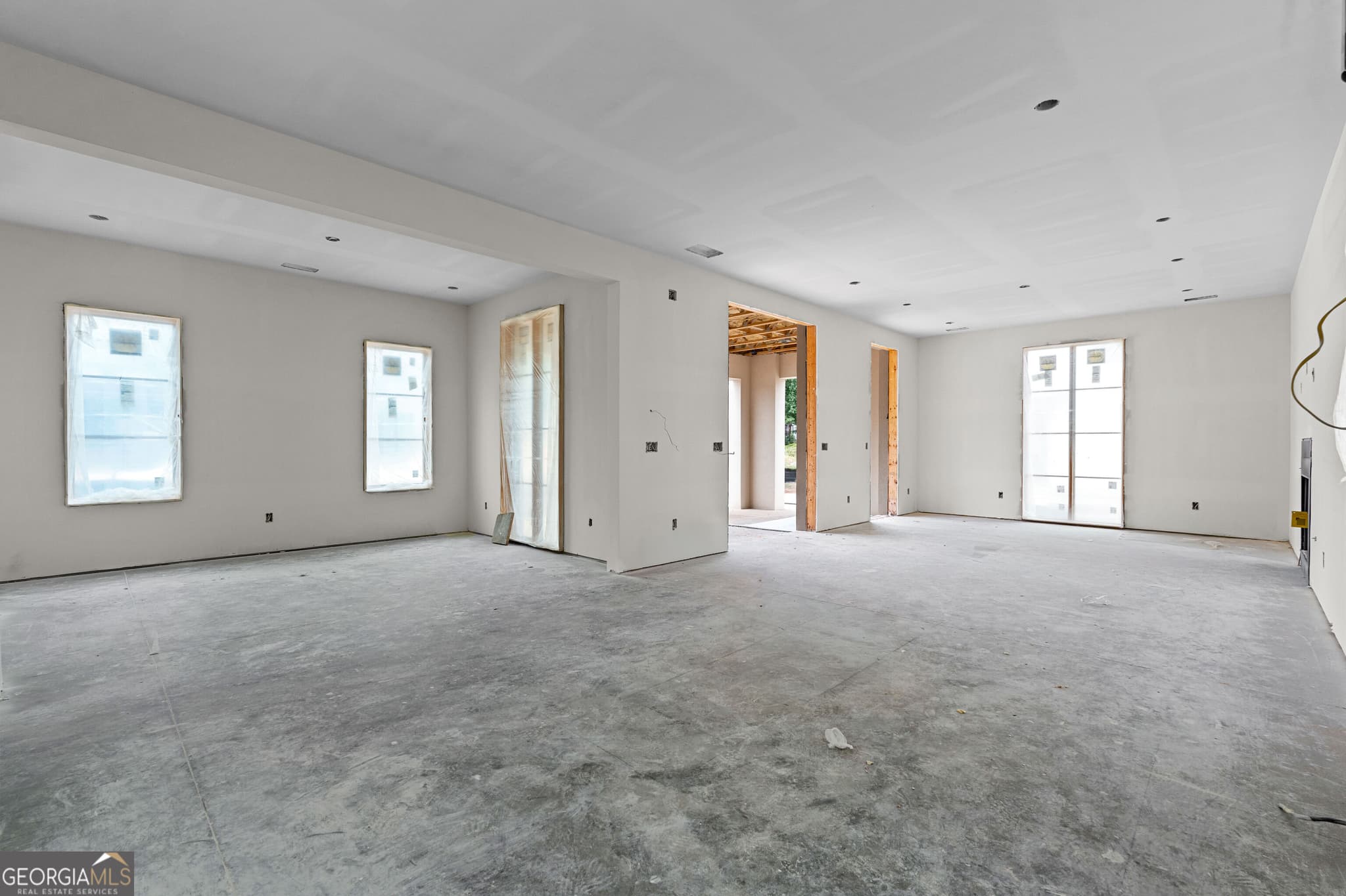 5 bedroom, 5.5 bathroom, 3,457 sq ft single family residence for sale at 200 Guild Lane, Fayetteville, GA 30214 — photo 5