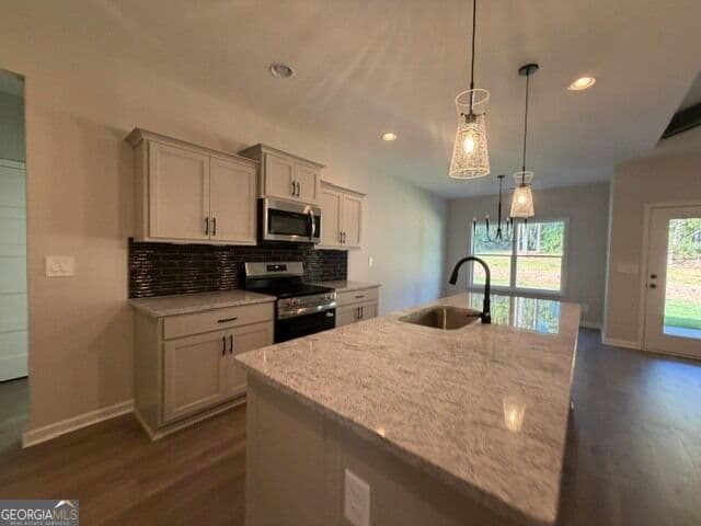 4 bedroom, 2 bathroom, 1,778 sq ft single family residence for sale at 6197 Rocky Mount Road 12, Greenville, GA 30222 — photo 5