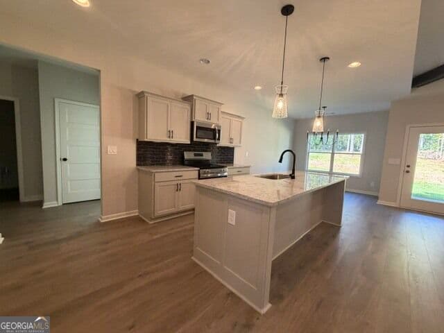 4 bedroom, 2 bathroom, 1,778 sq ft single family residence for sale at 6197 Rocky Mount Road 12, Greenville, GA 30222 — photo 4