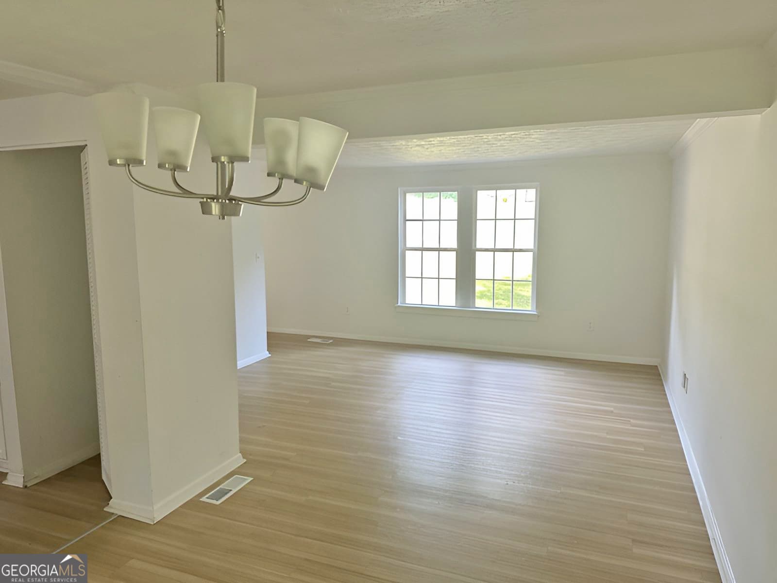 3 bedroom, 2.5 bathroom, 1,799 sq ft single family residence for sale at 1906 Madras Court, Lithonia, GA 30058 — photo 10